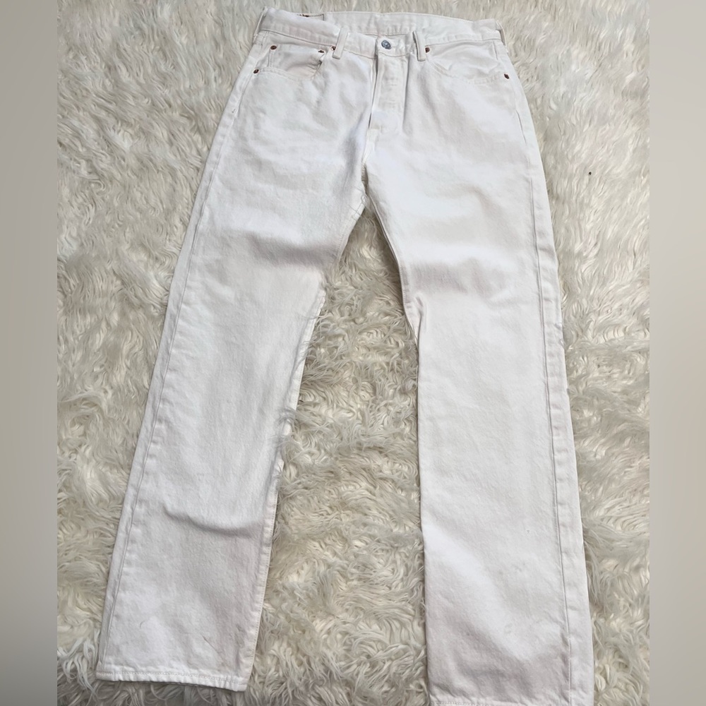 Levi Men’s White 501 Denim Bootcut Jeans  31x32